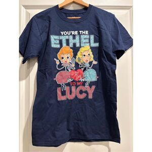 I Love Lucy T-shirt size Small